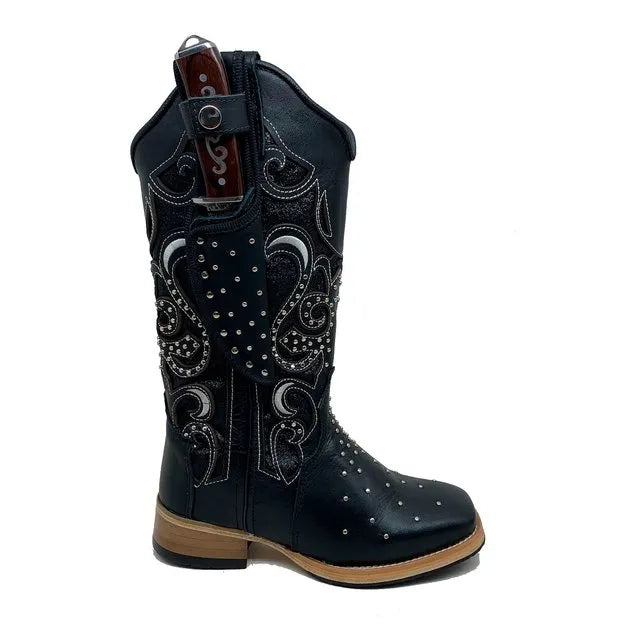 BotaFaca Livia
- Couro Látego Preto | Glitter Preto Bordado Branco - Imagem 2